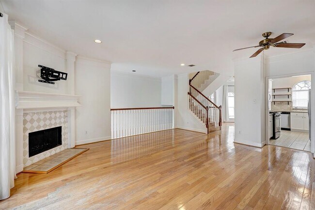 Foto del edificio - 2602 Hopkins St