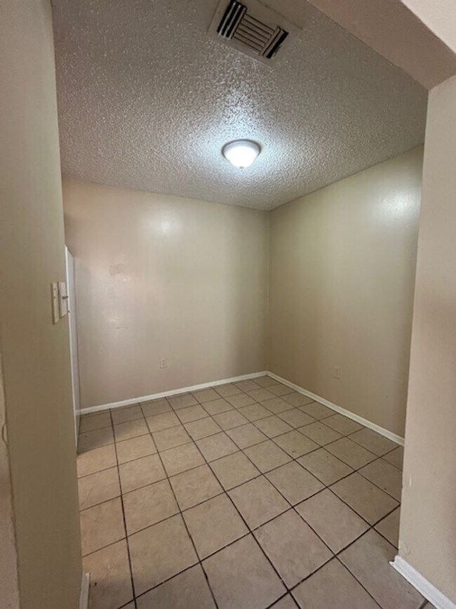 Foto del edificio - 751 Hammond Manor Dr