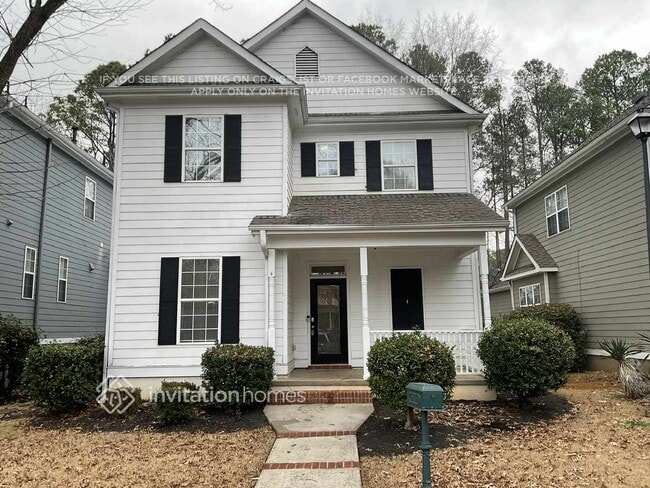 Building Photo - 115 Denham Square