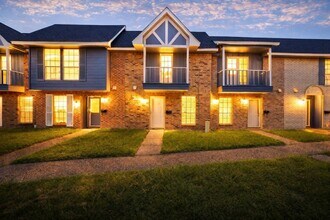 Building Photo - 353 Audrey Ln