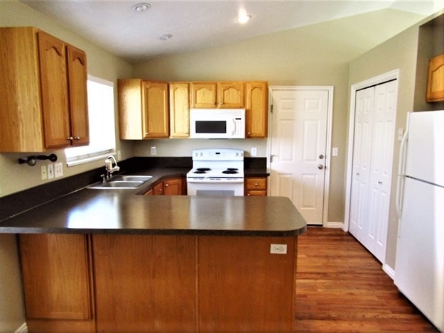 Building Photo - 771 S 900 E