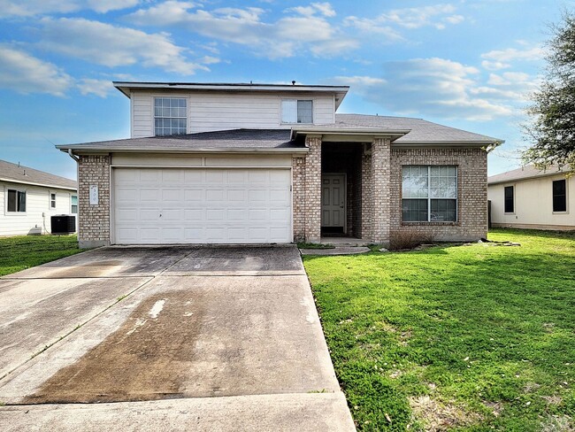 Building Photo - Charming 3/BR 2.5/BA Home with Bright Inte...