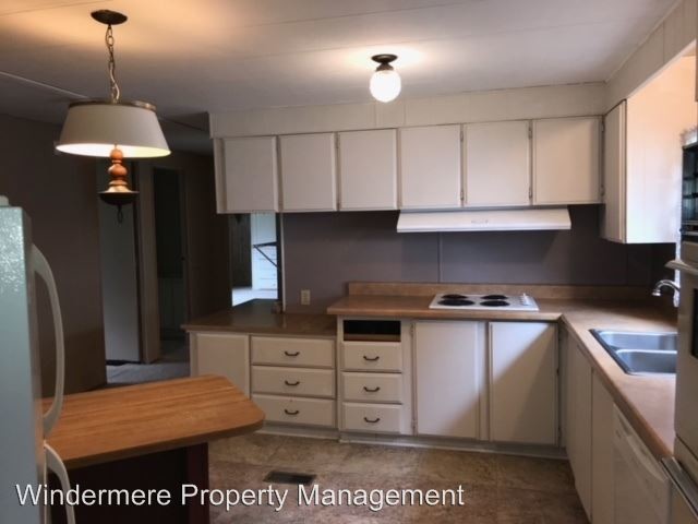 Foto del edificio - 5860 Braeside Ln