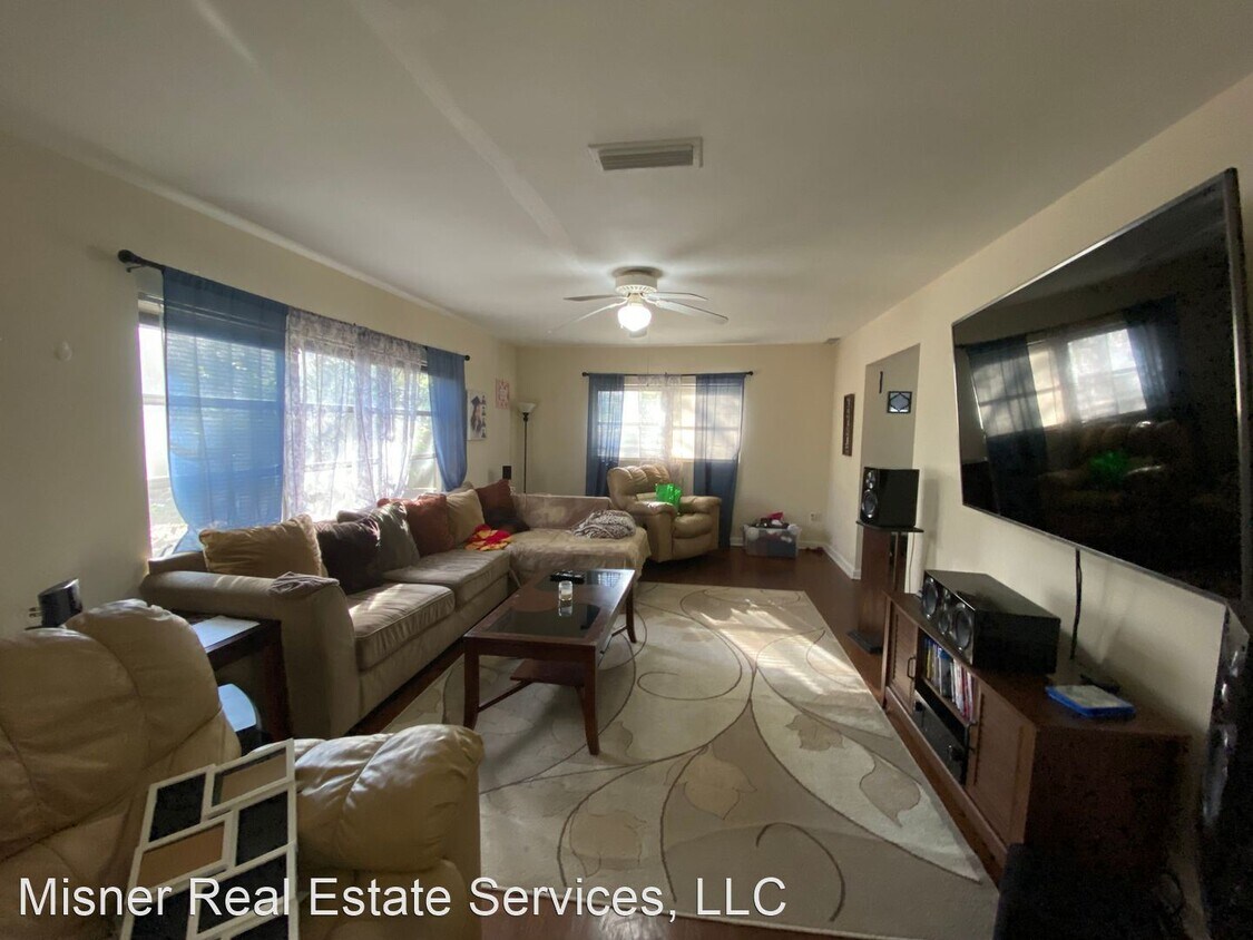 Foto principal - 3 br, 2 bath House - 1920 SW Williston Road