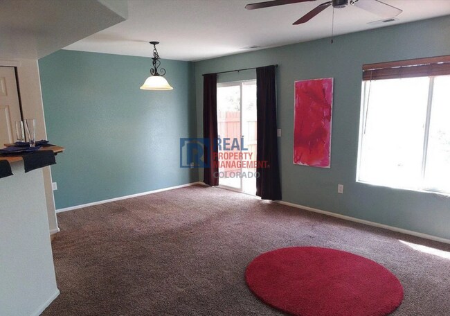 Foto del edificio - 6827 Autumn Ridge Dr