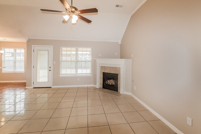 Foto del edificio - 4283 Ravenwood Park W