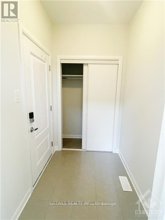 Building Photo - 81 Osler St