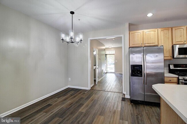 Building Photo - 6503 Carston Ct