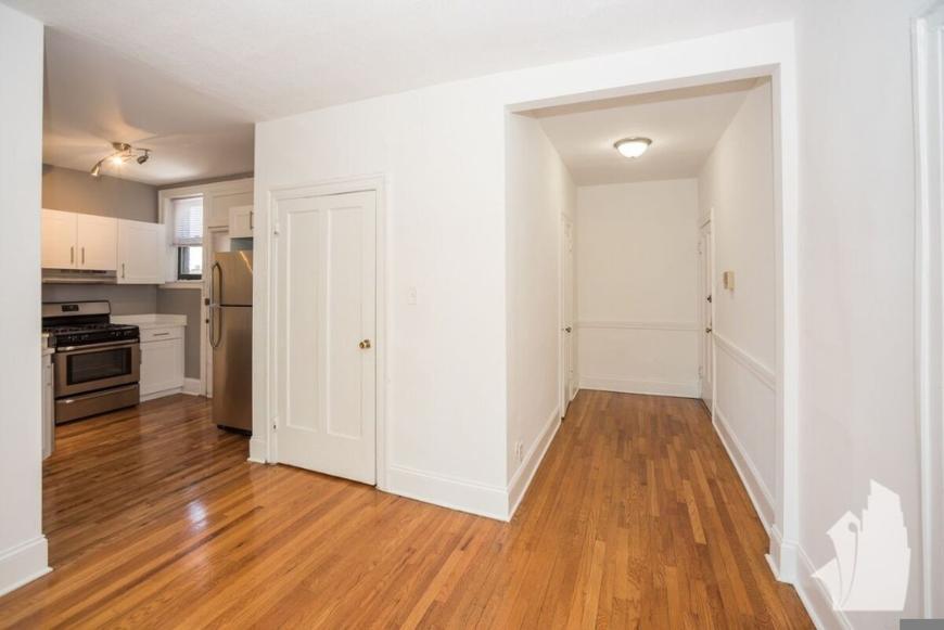 Primary Photo - 1 bedroom in Chicago IL 60657