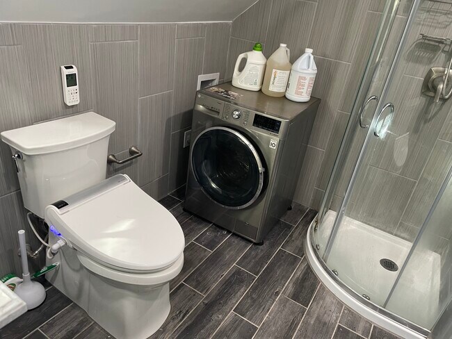 Private Washer/dryer in the unit - 16 Elliott Ave