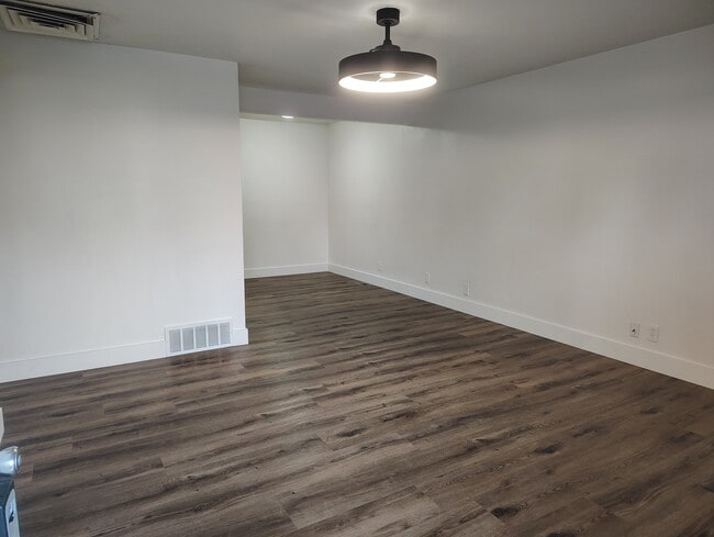 Building Photo - 631 N 120 E