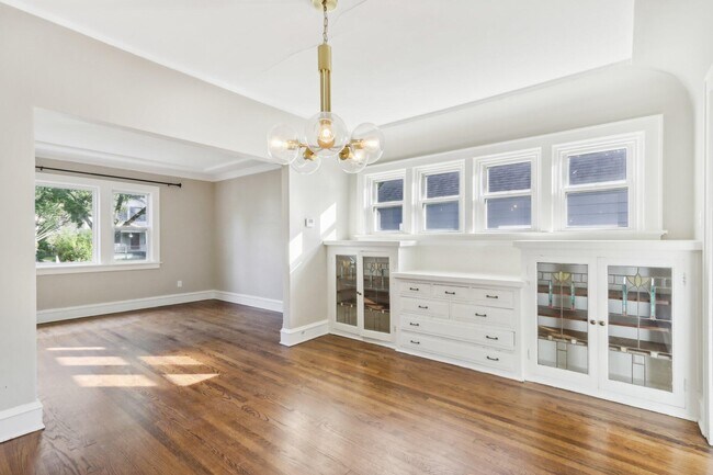 Foto del edificio - 4533 N Bartlett Ave