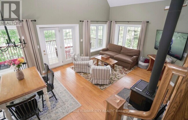 Photo du bâtiment - 67 Regency Dr