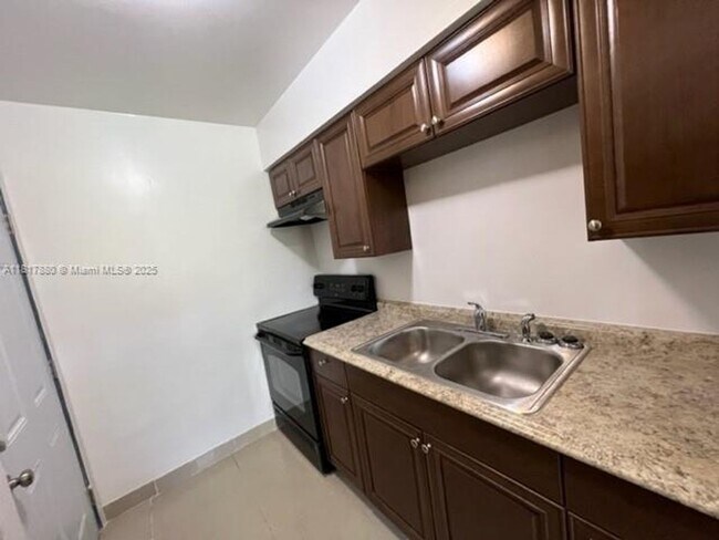 Foto del edificio - 939 Magnolia Dr