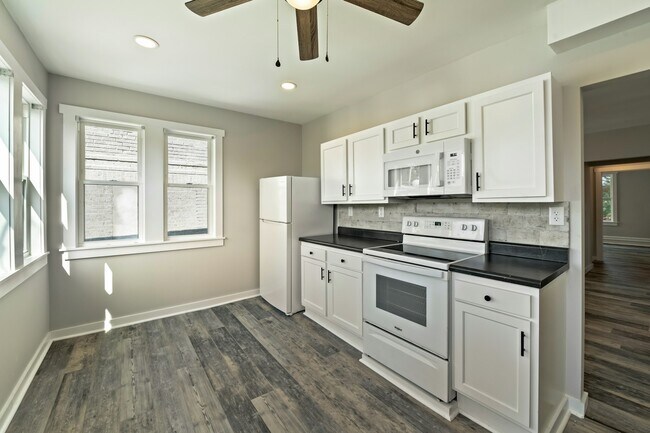 Foto del edificio - 1205 Charleston Ave