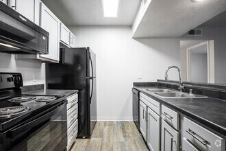 Interior Photo - AYA ABQ