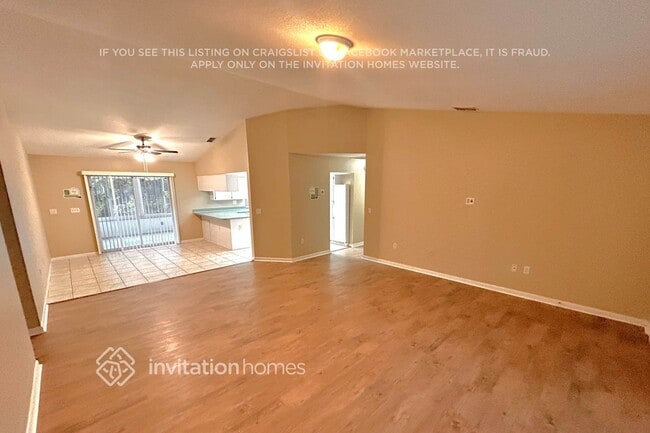 Building Photo - 7028 Doehring Dr
