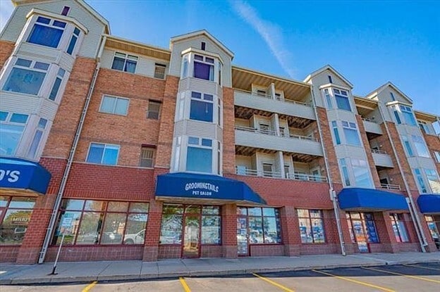 Building Photo - 301 Harbour Town Dr