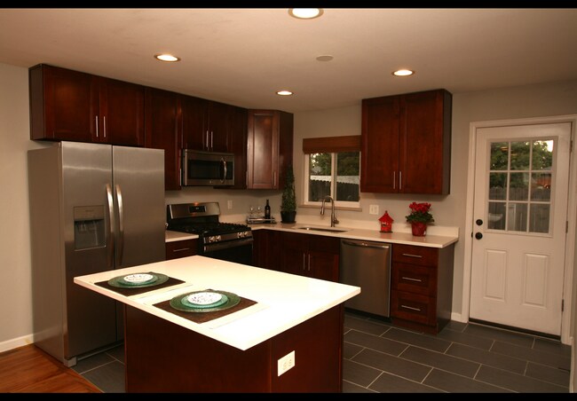 Building Photo - 5019 W 34th Ave