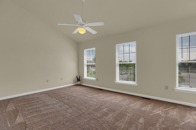 Foto del edificio - Rockledge Townhomes