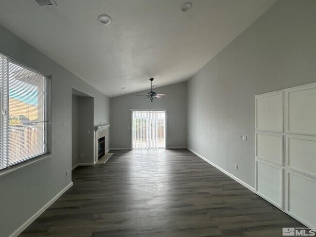 Foto del edificio - 2841 Granville Dr