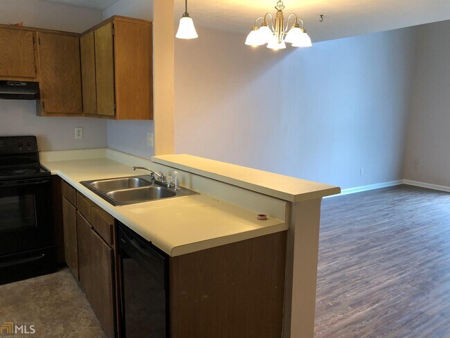 Building Photo - 206 Sheraton Ct