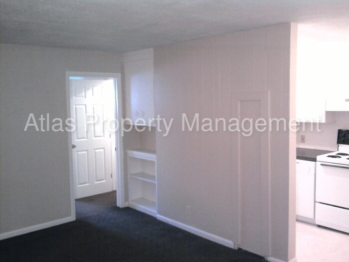 Building Photo - 1133 S Quincy Ave