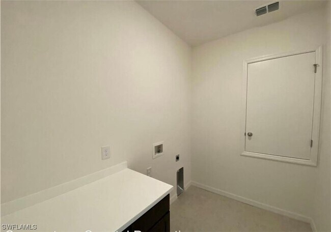 Foto del edificio - 2032 NW 32nd Ct