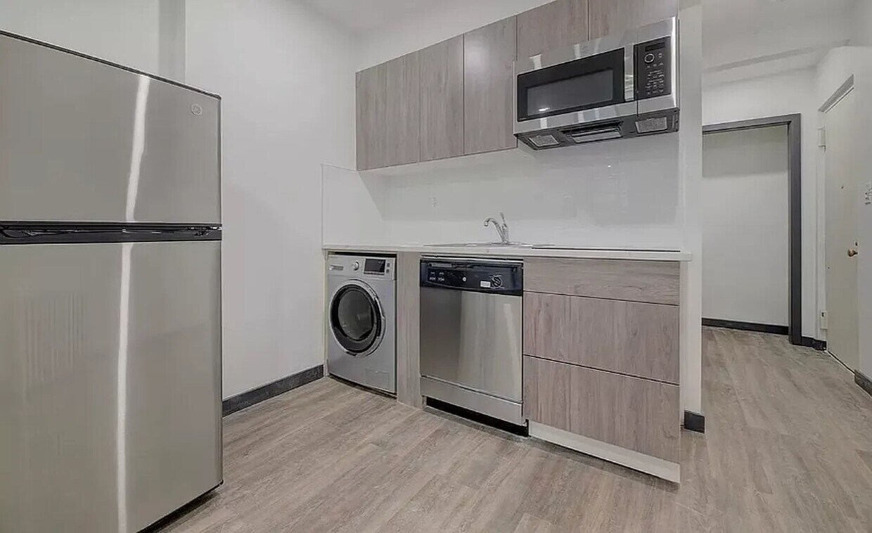 Foto del edificio - 439 W 46th St