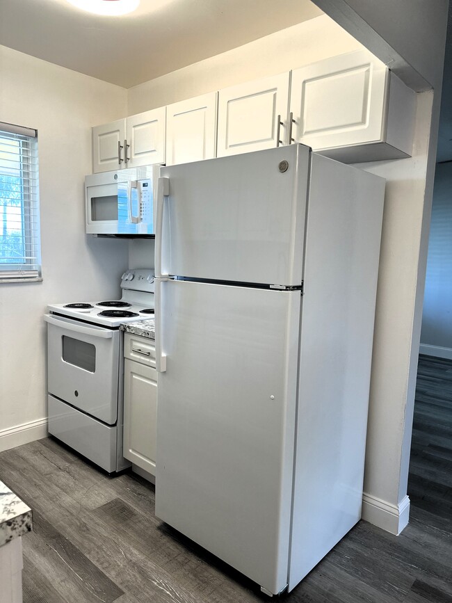 Building Photo - 2861 S. SEACREST BLVD APT 3C BOYNTON BEACH...