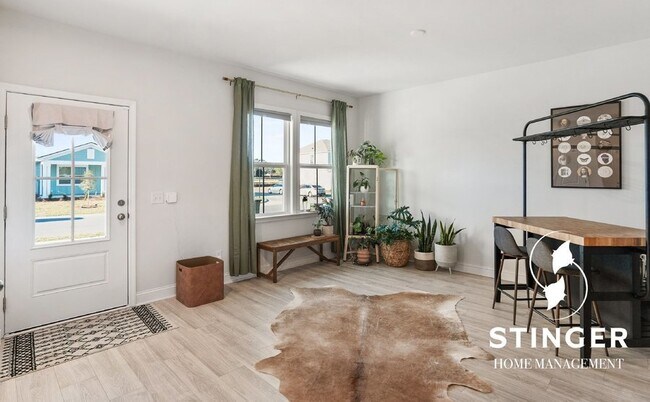 Foto del edificio - 5 Bedroom / 3 Bath For Rent In Salem Bay