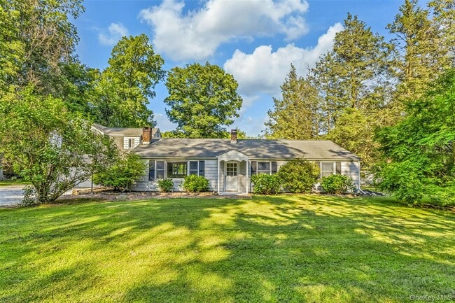 Building Photo - 8 West Ln