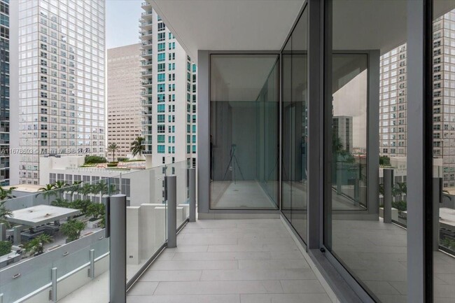 Foto del edificio - 300 Biscayne Blvd Way