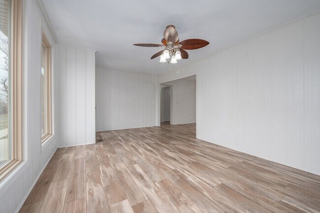 Foto del edificio - 87 E Hill St