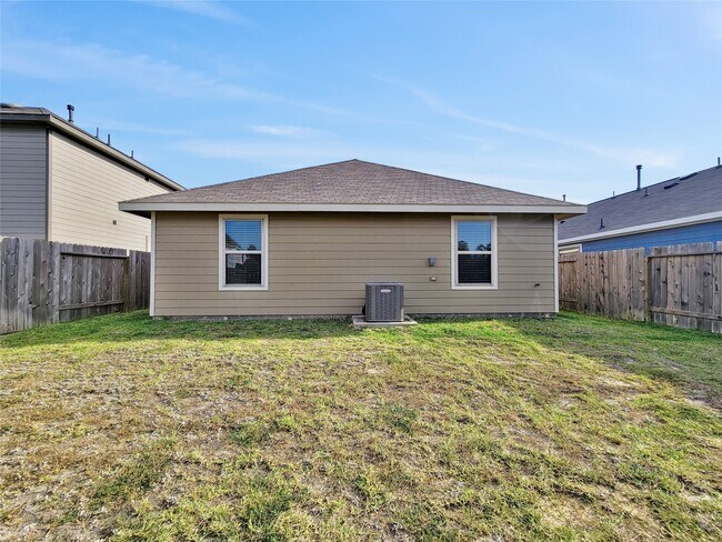Foto del edificio - 1043 Brighton Orchards Ln
