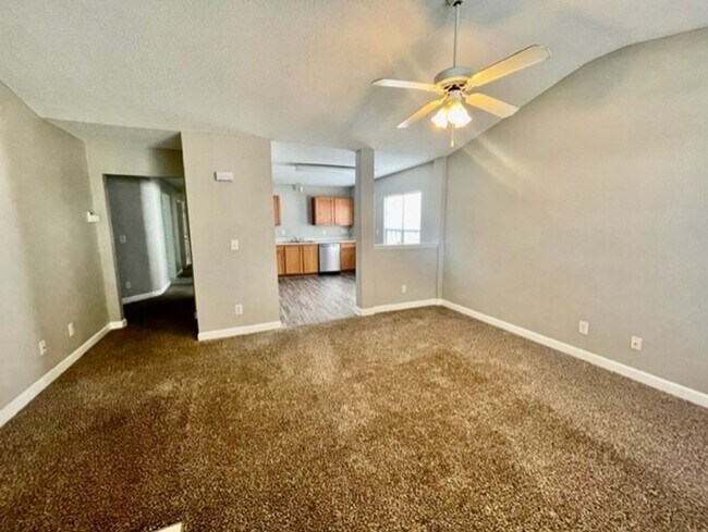 Building Photo - Come take a look at this spacious 3 Bedroo...