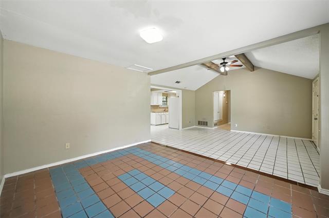 Foto del edificio - 115 Mesa Wood Dr