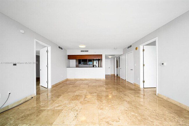 Foto del edificio - 1800 N Bayshore Dr