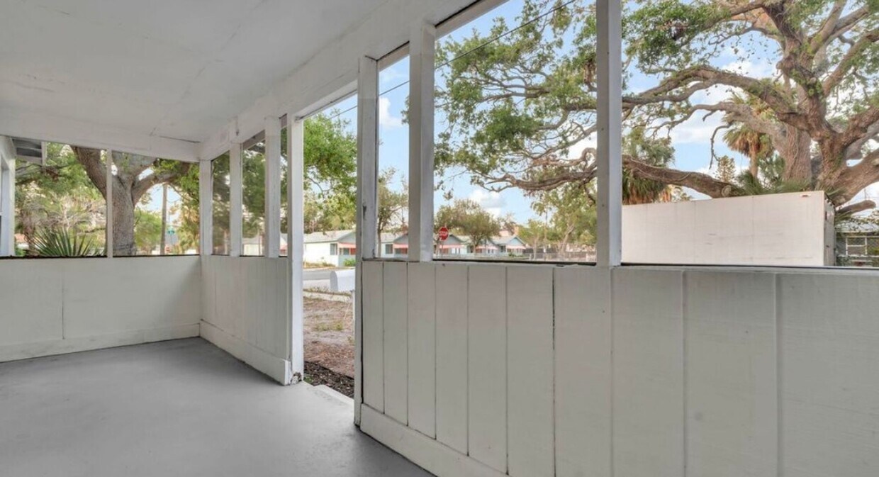 Primary Photo - 4/2 ST Pete Home Available Now