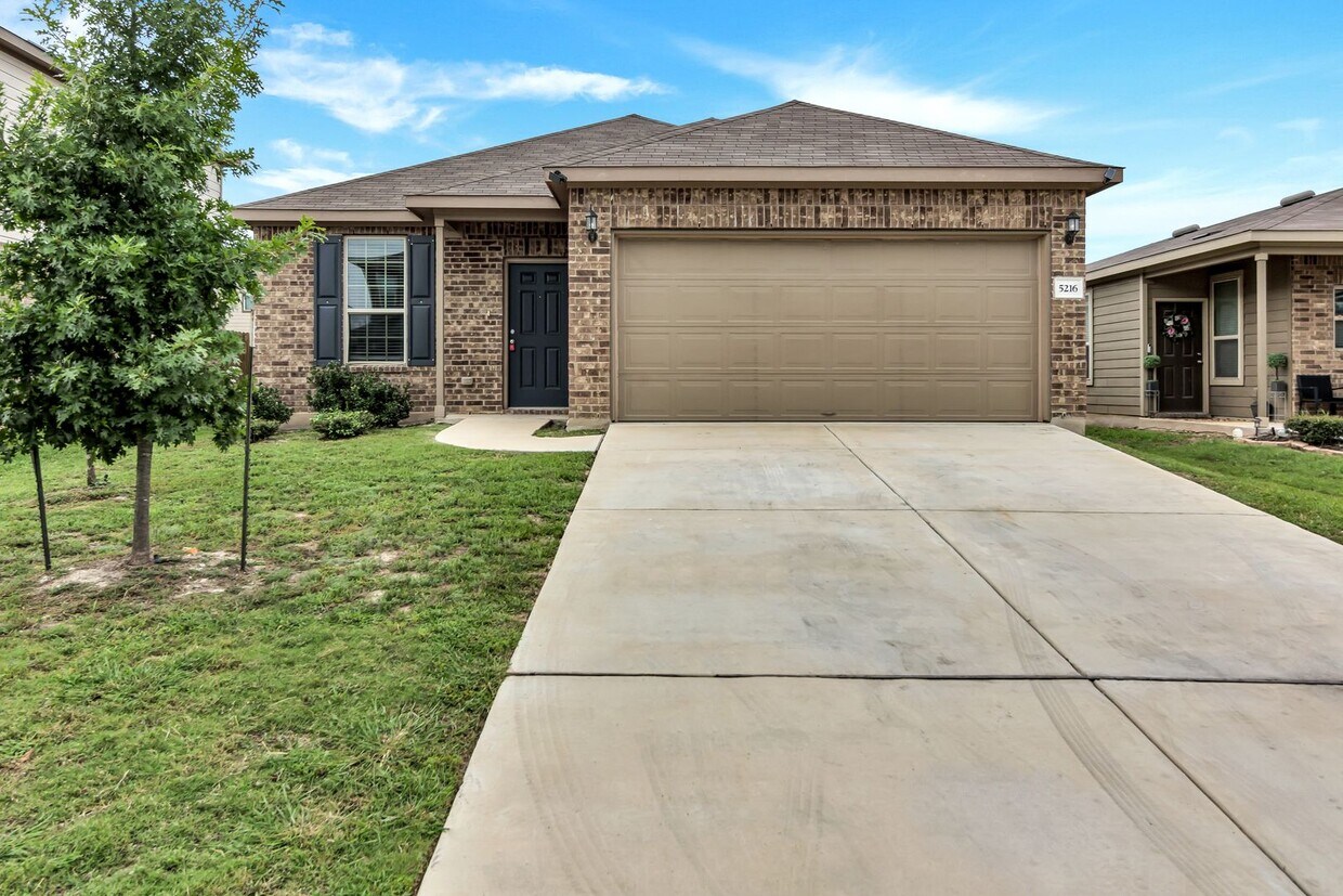 Foto principal - 5216 Cressler Ln