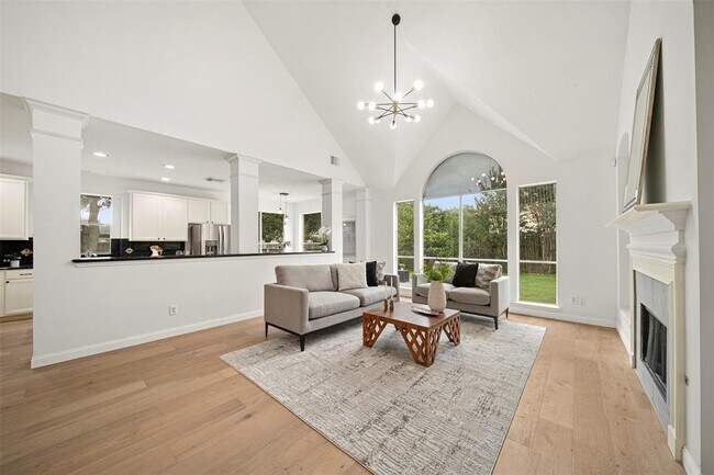 Building Photo - 5003 Chappel Hill Dr