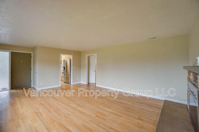 Foto del edificio - 2218 E 18th St