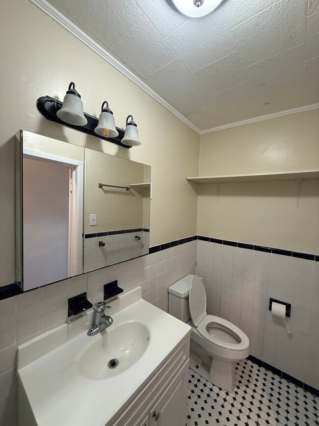 Bathroom - 6313 Eliot Ave