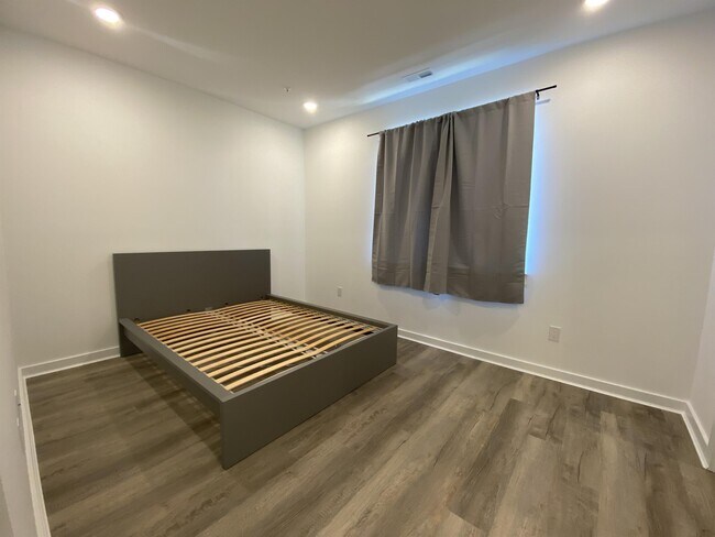 Foto del edificio - 317 N 41st St