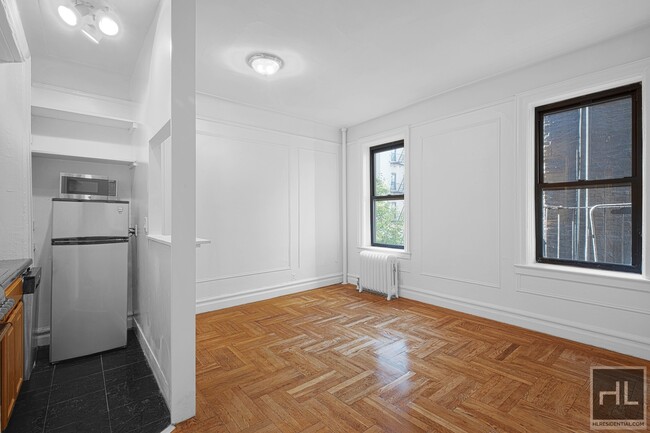 Building Photo - WAVERLY PLACE Alcove Studio ONLY $2995