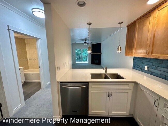 Building Photo - 2 br, 2 bath House - 1216 Old Fairhaven Pk...