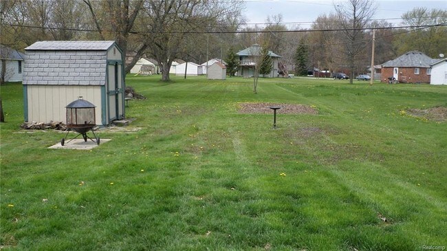 Foto del edificio - 38261 Murdick Dr