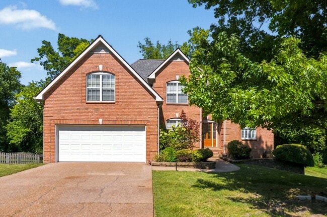 Photo - 2908 Caymen Ct (Thompson's Station, TN) House
