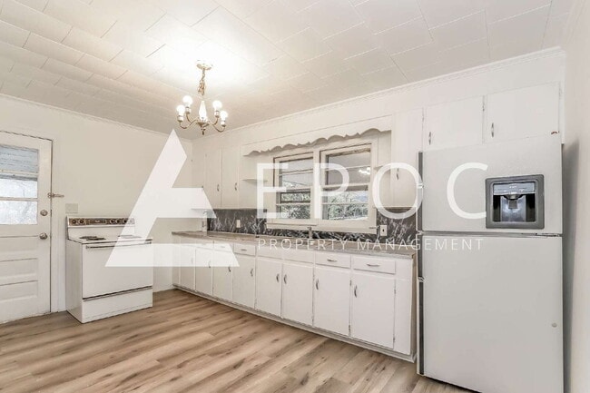 Foto del edificio - 507 Cox Ave