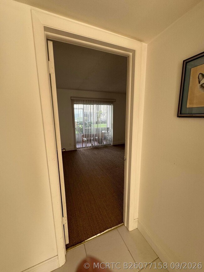 Building Photo - 4500 N Flagler Dr